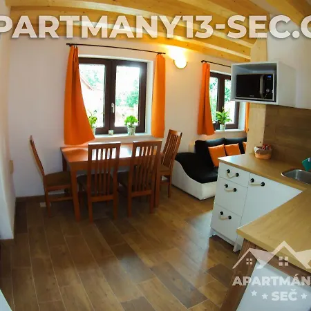 Apartmánový Dům 13 Rodinný