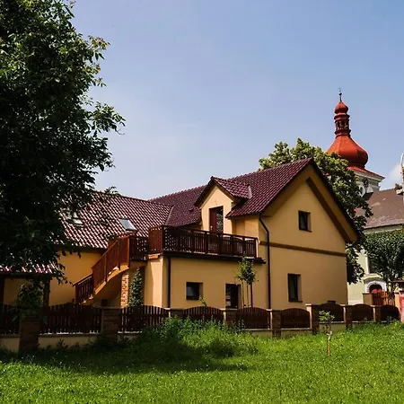 Apartmanovy Dum 13 Rodinny * Sec